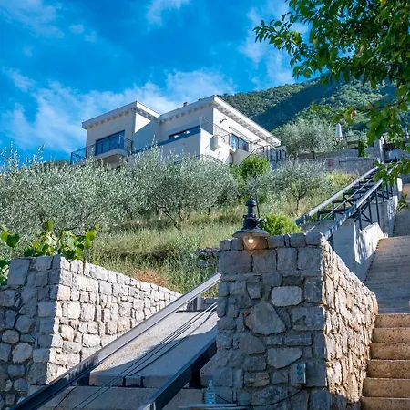 Stoliva Residence With Infinity Pool Kotor Exterior photo