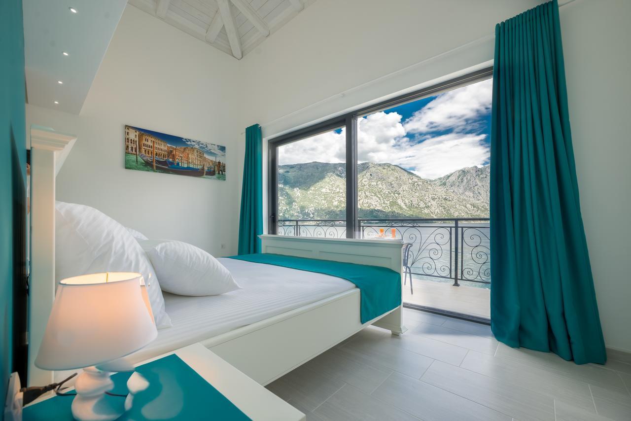 Villa Stoliva With Infinity Pool
