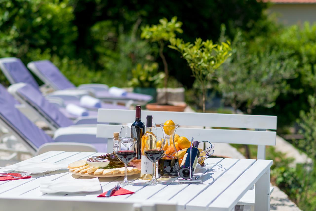Stoliva With Infinity Pool Villa Kotor